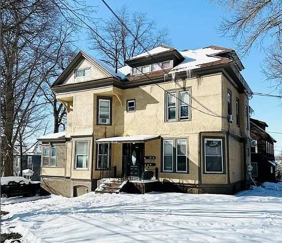 315 Oak St
