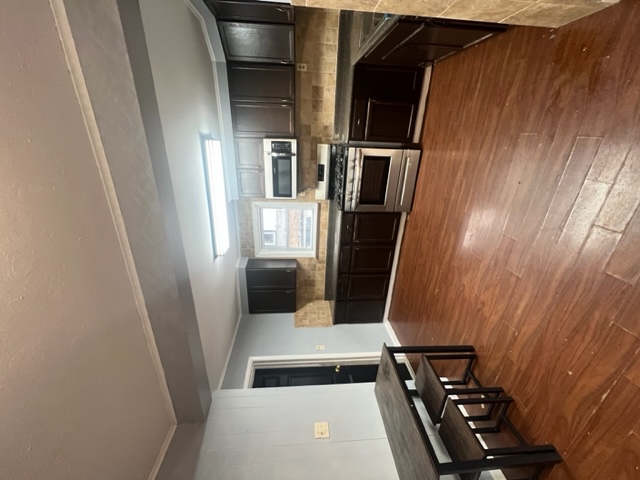 1112 East Colvin Street - Rm 1